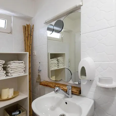 2 Bedroom Front In Клек