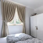 Apartament 2 Bedroom Stunning In