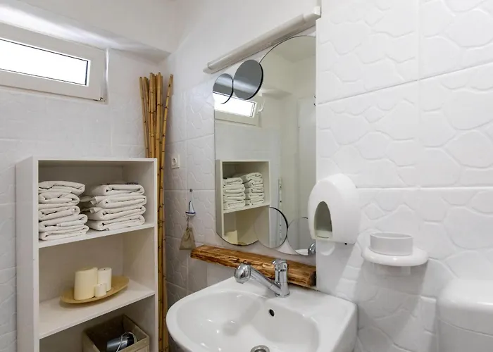 2 Bedroom Amazing In Klek