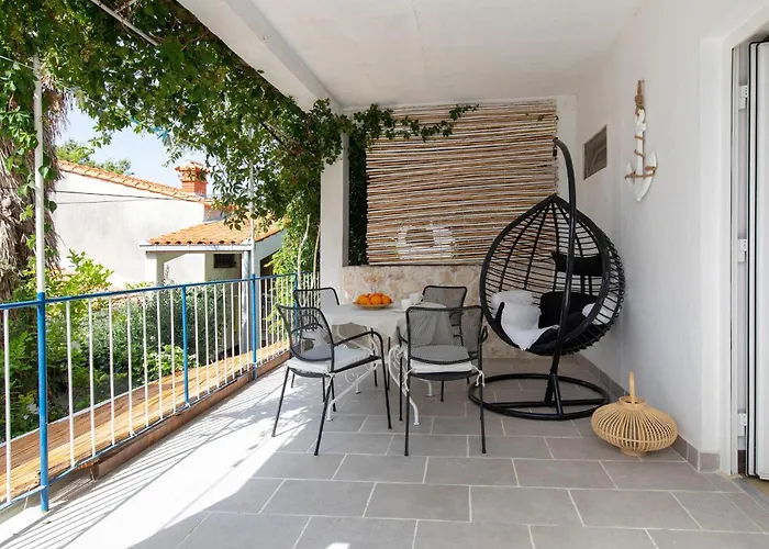 Appartement 2 Bedroom Amazing In Klek