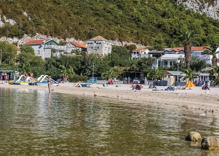 2 Bedroom Amazing In *